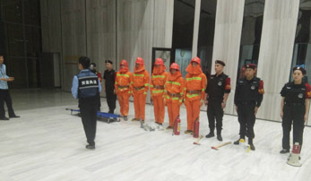  做好保安隊伍建設，提高保安隊伍素質和服務水平 
