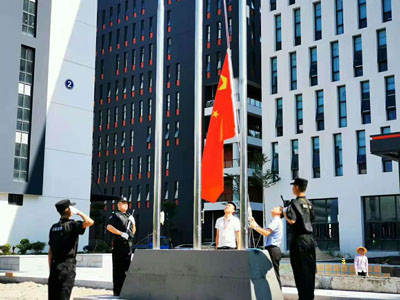鐵保宏泰保安護(hù)衛(wèi)升國慶發(fā)揚愛國主義精神